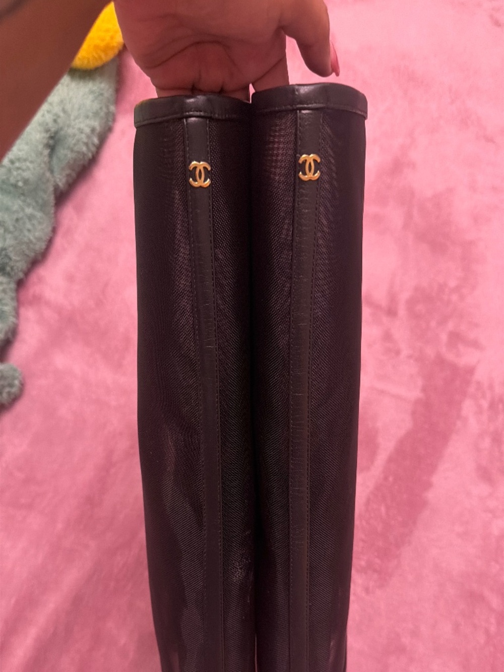 Black mesh Chanel boots - Picture 2 of 7